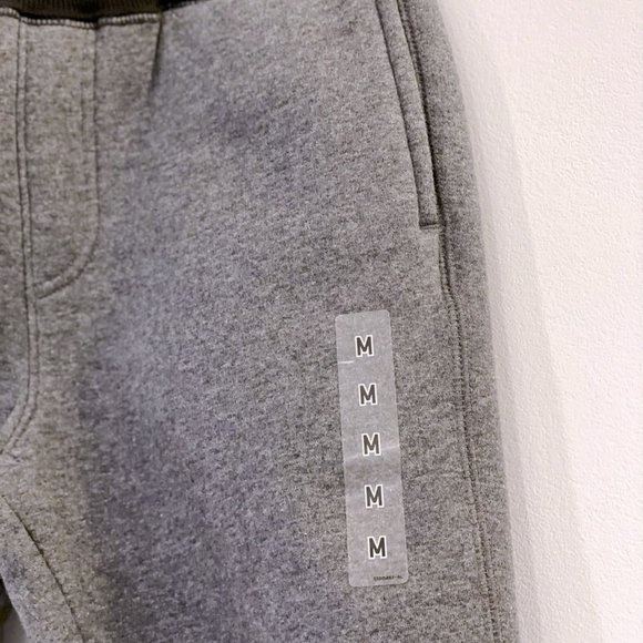 Uniqlo Boys Pile Lined Sweat Pants (NWT) - Picture 2 of 3